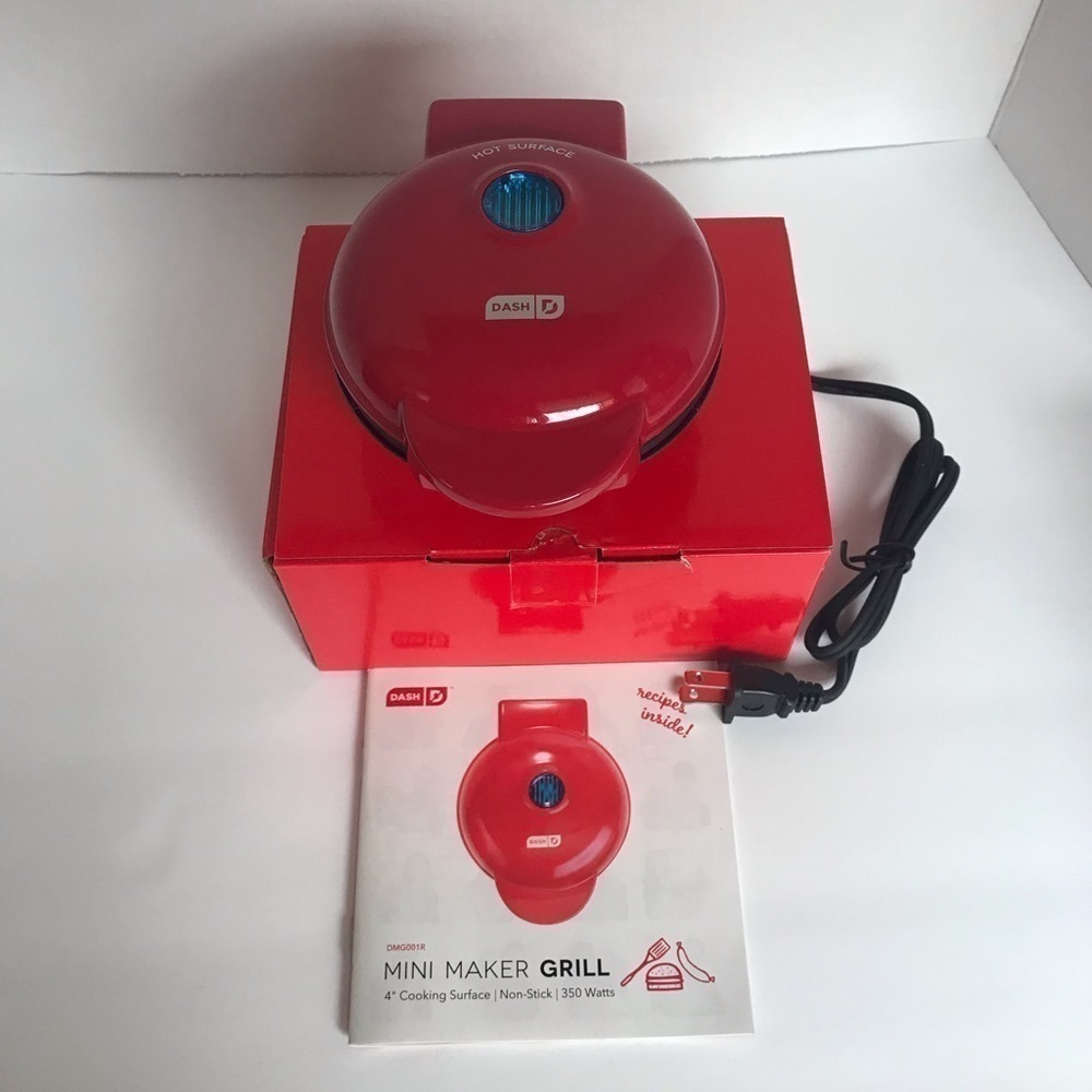 Nwt - Dash, Red Mini Maker Grill. 4” Cooking Surface, Non-Stick, 350 Watts.